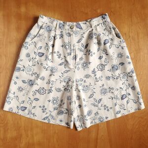Vintage High Rise Pleated Shorts Sz 16 30x8 Beige Floral Linen Blend Cottage